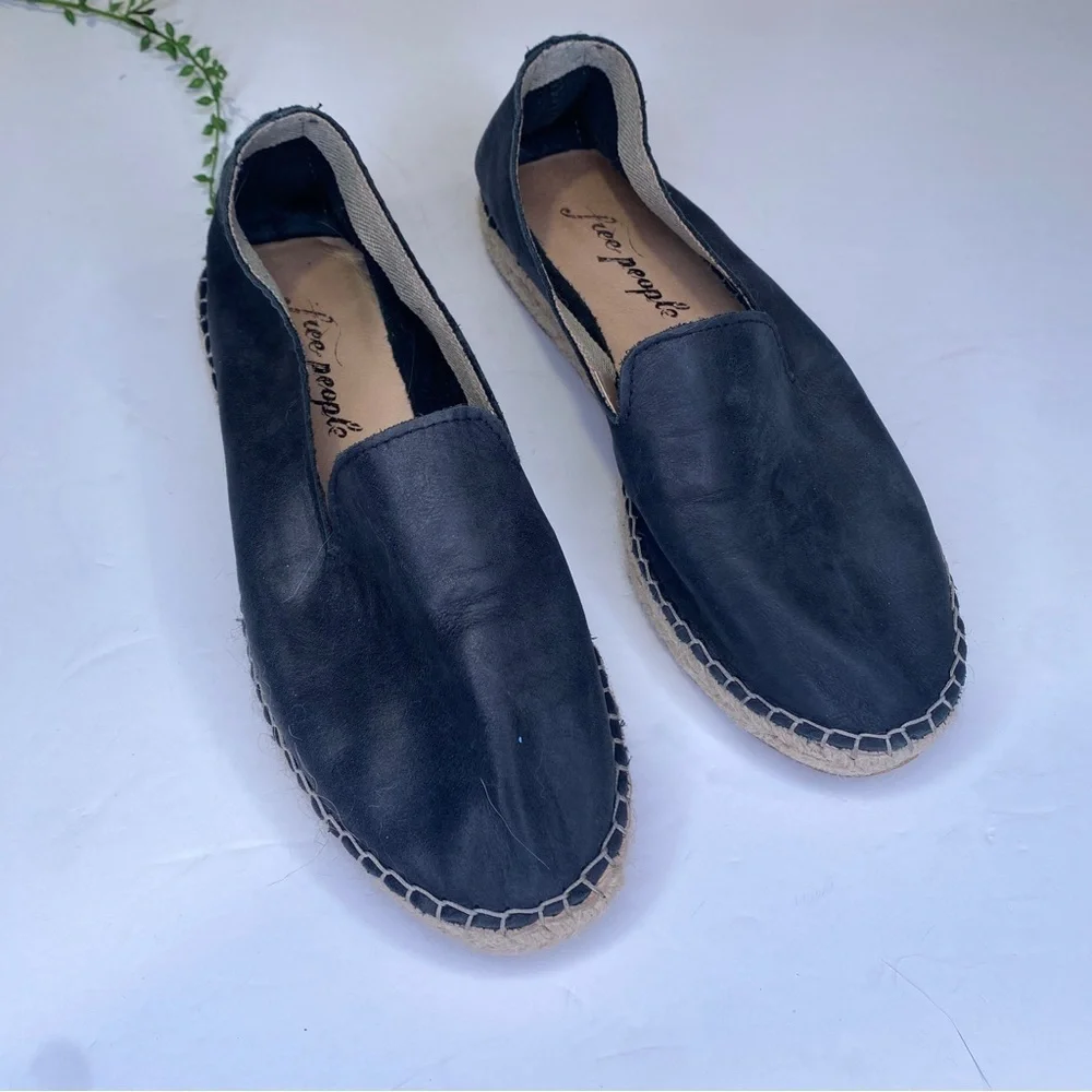 Free People Laurel Canyon Black Suede Espadrille Flats Loafers Size 37 Spain